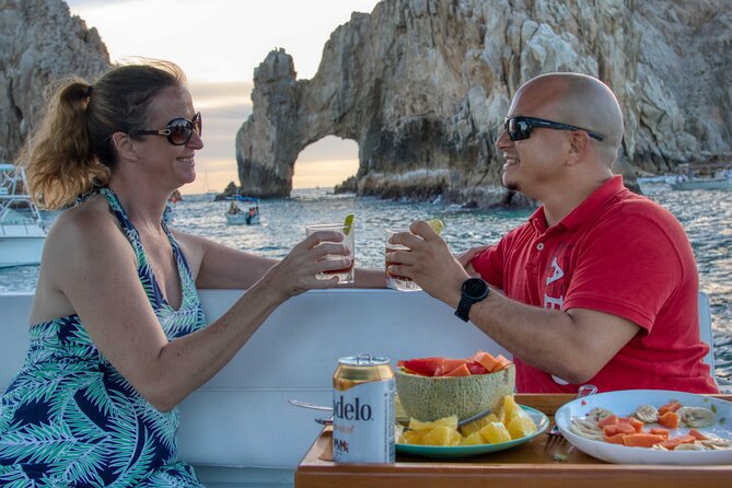 1 Hour Cabo Highlights on a 33ft Luxury Yacht - A quick look at Cabo’s main beach