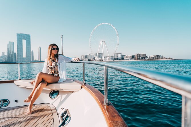 1 HR - Dubai Marina Luxury Yacht Tour - What this one-hour yacht ride is really designed to do