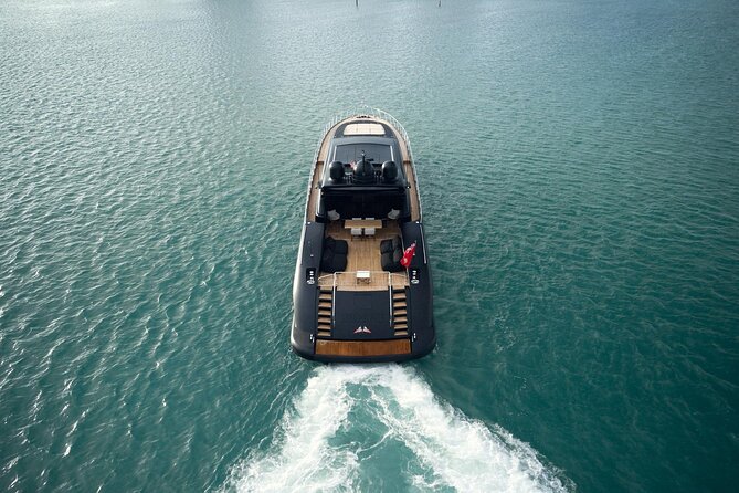108 ft Neoprene Overmarine Yacht - Cocktails, service, and the pace of the day