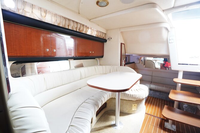 2 Hour Serenity and Scenery Yacht Cruise Miami - Your own food, drinks, and music