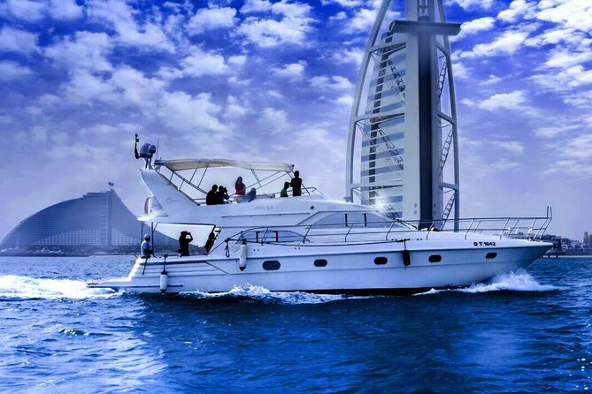 2 Hour Yacht Tour Around Palm Island - How the $349 private price works