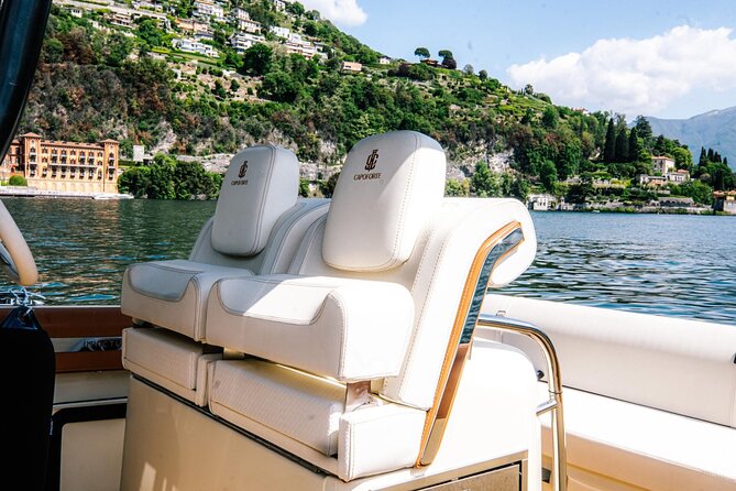 2H Private Cruise Lake Como Tender yacht Invictus 6 pax - Punta Lace and Villa Le Fontanelle