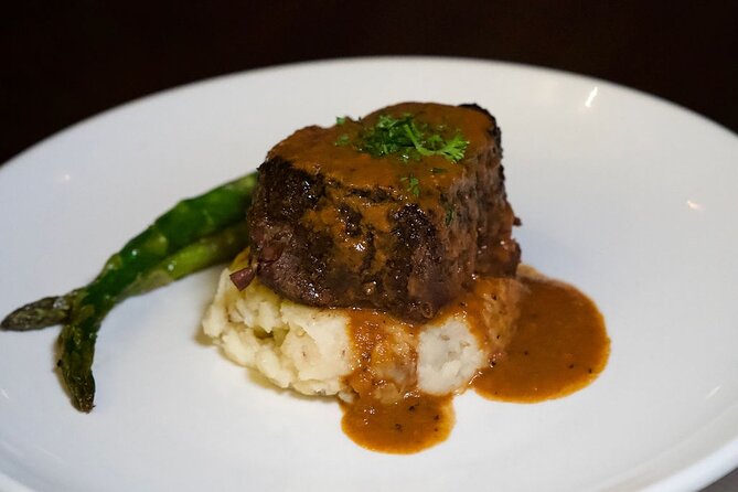 3 Hour Sunset Dinner Cruise by Solaris Yacht in Miramar Beach - Choosing your table before choosing your entrée
