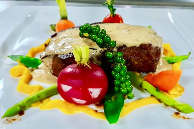 3 Hours Dinner With Luxury Princess Yacht On Sai Gon River - Why a river dinner works in Ho Chi Minh City