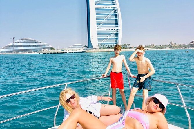 3-Hours Dubai Marina 50ft Private Luxury Yacht Sightseeing Tour - Food, drinks, music, and onboard comfort