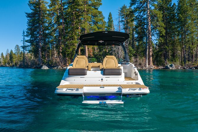 30ft Luxury Private Yacht Charter on South Lake Tahoe - Key points at a glance