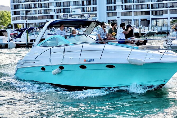 37ft Private Captained Yacht Rental - Up to 13 Happy Guests - The yacht’s onboard comforts