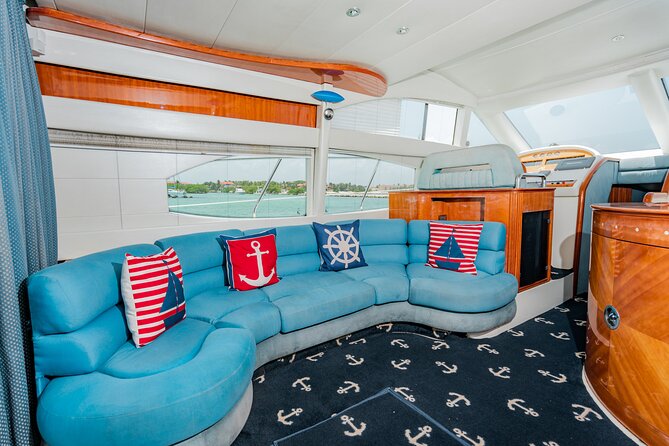 4 Hour 50' Azimut Yacht All-Inclusive in Tulum & Playa del Carmen - Ceviche and guacamole prepared at sea