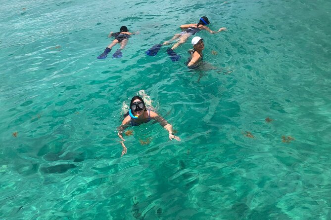 4 hours - Private 48ft Yacht all inclusive in Tulum and Playa del Carmen - Should you book the Puerto Aventuras yacht?