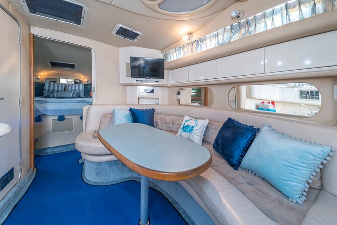 40' Miami Yacht Rental up to 13 Persons - Choosing four hours or eight