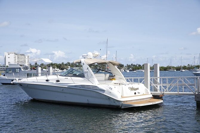 45 Ft Private Yacht Rental in Miami - What the 45-foot Sea Ray gives you