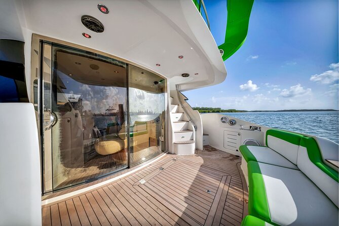 47ft + FREE HOUR | Miami Yacht Rental | 3 to 6 Hours | 13 People - A 47-Foot Yacht for Up to 13 People