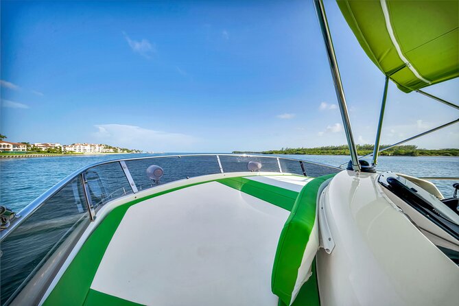 47ft + FREE HOUR | Miami Yacht Rental | 3 to 6 Hours | 13 People - Understanding the Real Price