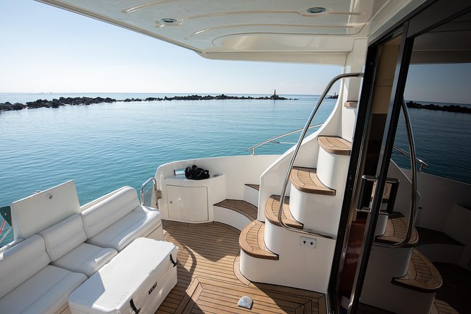4H 42' Azimut Yacht All-Inclusive from Tulum & Playa del Carmen. - The cruise north to In-Ha