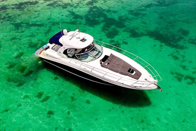 5-Hour Private 40' Yacht 2-Stop Tour to In-Ha reef with Food, Drinks & Snorkel - A private yacht works best for the right group size