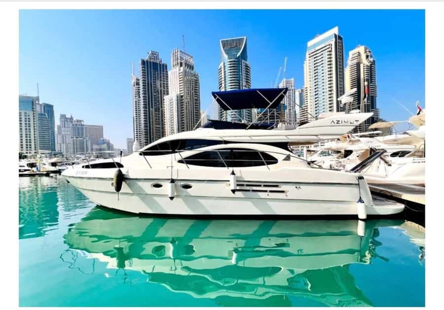 50 feet Private Luxury Yacht Tour In Dubai Marina - Choosing between two, three, and four hours