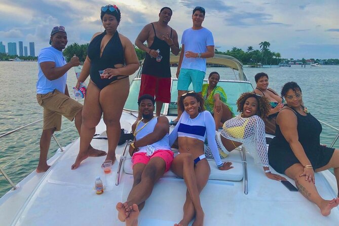 50ft Luxury Yacht Tour in Miami Beach Captain, Fun & Party! - Choosing the right captain