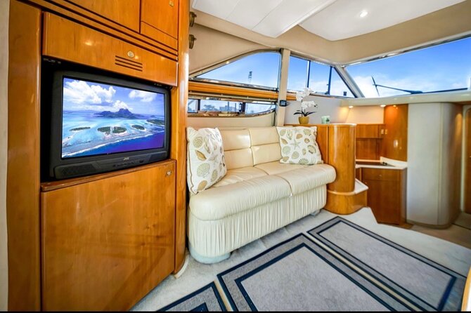 55ft + FREE HOUR Miami Yacht Rental 3 to 6 Hours 13 People - Biscayne Bay and the open-water views