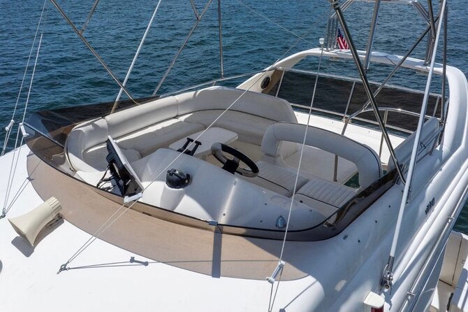 55ft + FREE HOUR Miami Yacht Rental 3 to 6 Hours 13 People - Cruising the Miami River for about 40 minutes