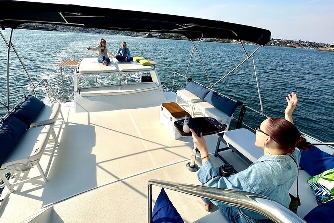 59' Paradise Party Yacht - Adventure Cruises San Diego com - Music, food, and the onboard party setup