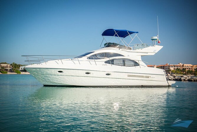 5H 42' Azimut Yacht All-Inclusive from Tulum & Playa del Carmen. - La Bocana turns lunch into a water stop