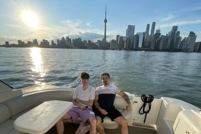 60-Minute Toronto Luxury Yacht Sightseeing Prosecco Cruise! - What the crew adds to the experience