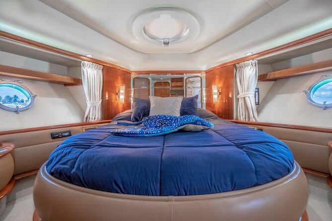 62' Azimut Yacht Charter - How much value do you get for $4,450?