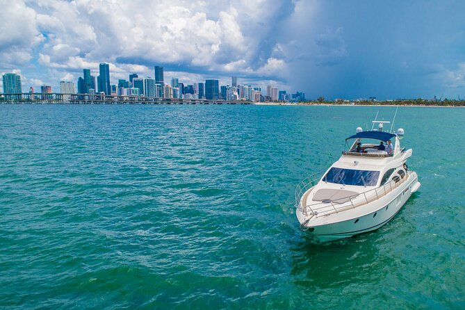 62' Azimut Yacht Charter - Leaving Venetian Marina and Yacht Club