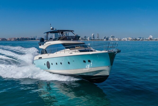 62ft Yacht Tour in Miami Beach with Captain Beneteau MC6 Fly - Haulover Inlet and the one-hour sandbar stop