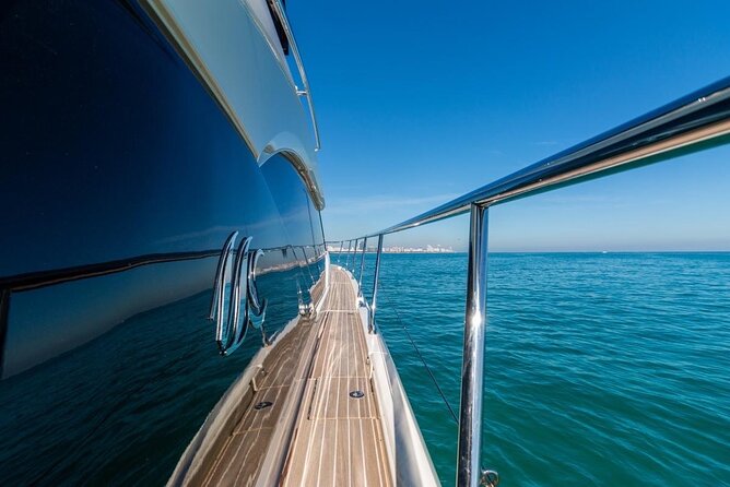 62ft Yacht Tour in Miami Beach with Captain Beneteau MC6 Fly - Captain, crew, and the feel of a private charter