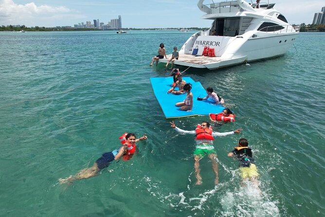 65ft Yacht Charter in Miami - Daytime fun or a Miami night ride