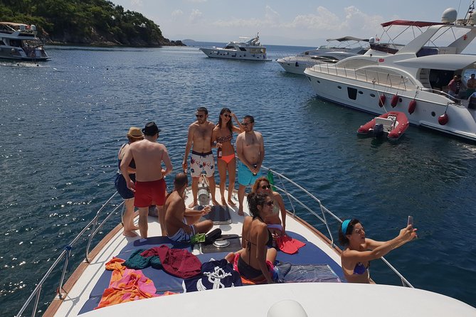 8-Hours Private Swimming Luxury Yacht Cruise to Princes' Island - Breakfast first, then open water