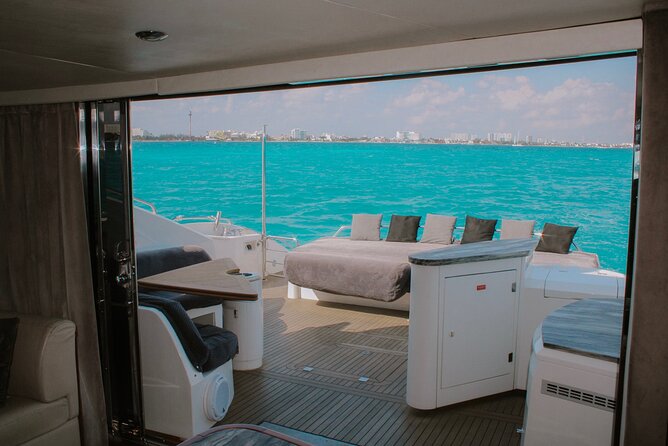 82 Feet Mega Yacht Rental up to 15pax in Cancun - How the crew shapes the experience