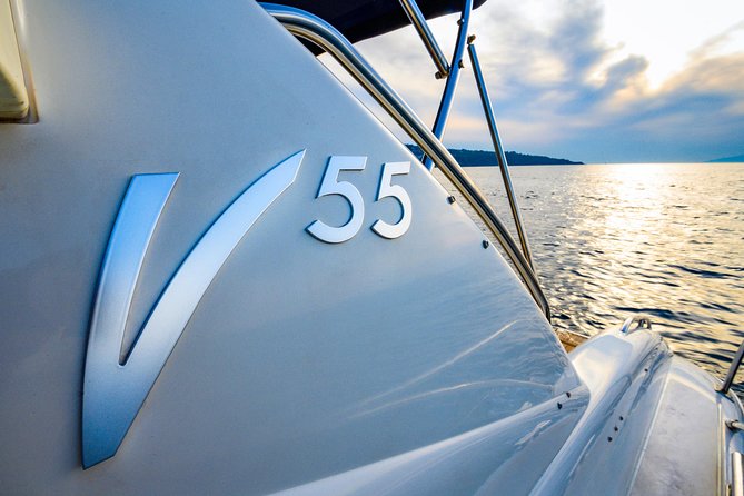 A Classy Capri Tour: a day on a luxury private yacht - Green Grotto and the changing color of the water