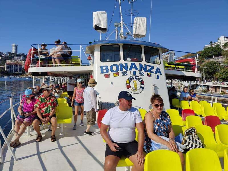 Acapulco: Sunset on Yacht Bonanza Tour - Key points to know before booking