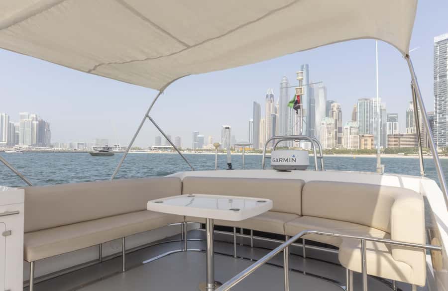 Affordable Yacht Rental Viktoriia from Dubai Marina - Leaving Dubai Harbour for the Marina