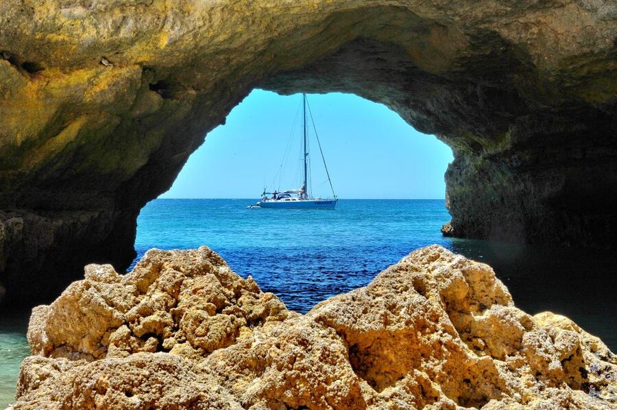 Albufeira: 3-Hour Yacht Daytime/Sunset Cruise to Benagil - What you see between Albufeira and Benagil