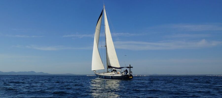Alcudia: Sailing Yacht Excursion with Wine & Tapas - Key points to know before booking
