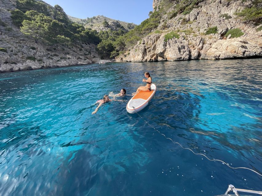 Alcudia: Sailing Yacht Excursion with Wine & Tapas - A relaxed route from Alcudia to Cap de Formentor