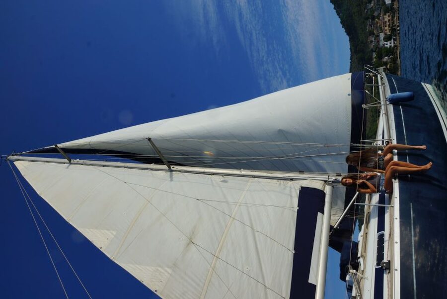 Alcudia: Sailing Yacht Excursion with Wine & Tapas - Who will enjoy this yacht trip most?