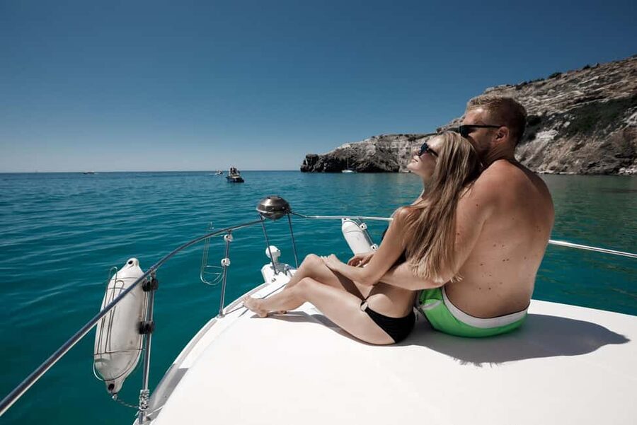 Alicante: Private Yacht Cruise with Drinks - Setting Out From Alimed Boats