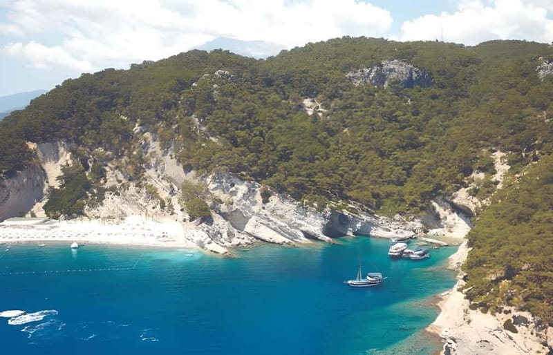 Antalya/Kemer: Phaselis Yacht Trip for Families and Couples - A comfortable boat with room to spread out