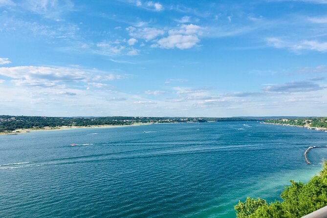 Austin Yacht Charter Experience on Lake Travis - Food, drinks, and the chef-prepared touch