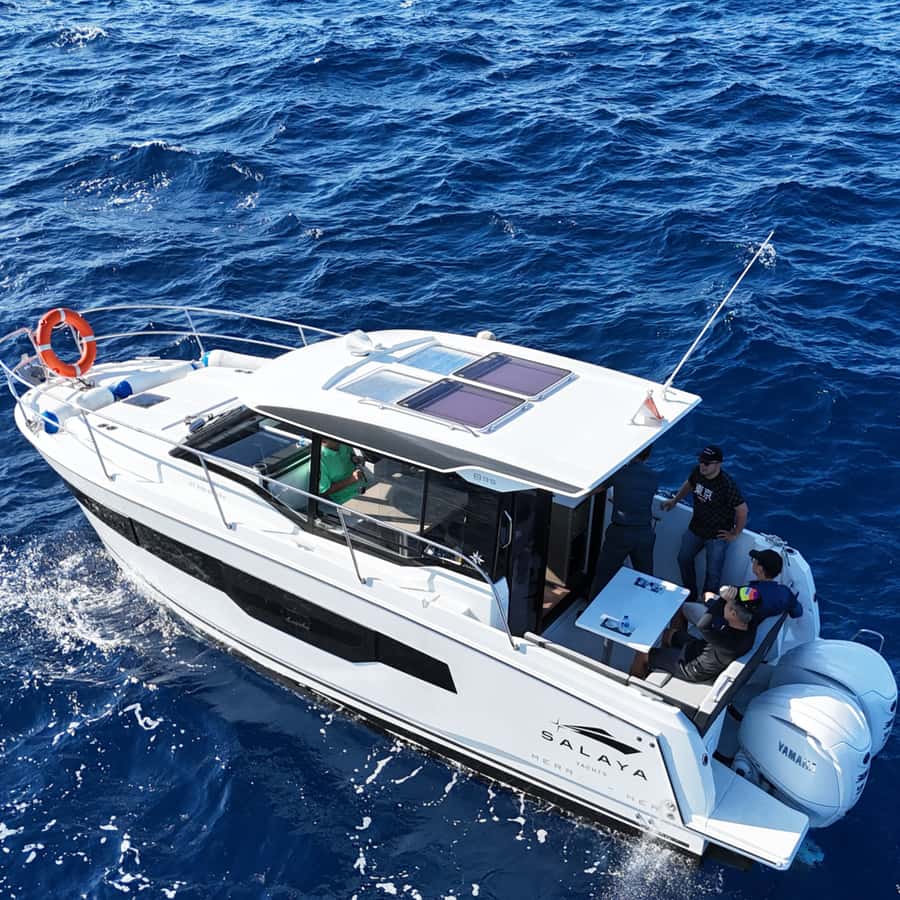 Bali: Private Sunset Yacht for Party & Birthday - Music, snacks, and the feel onboard