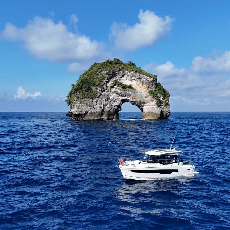 Bali: Private Yacht Snorkel at Manta Point & 2 Spots Penida - Should You Book This Yacht Snorkel?