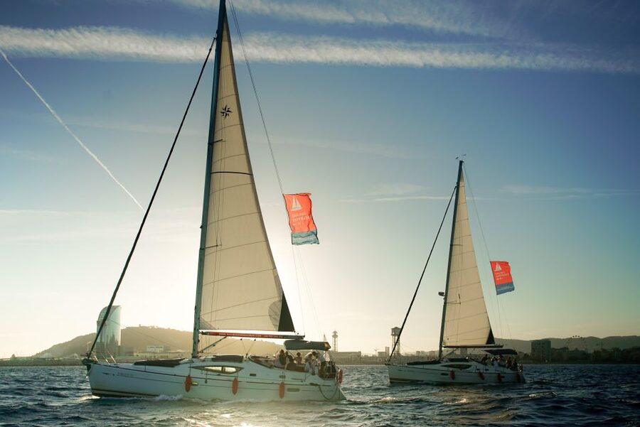 Barcelona: Helicopter Flight with Optional Yacht Cruise - Why the split schedule matters