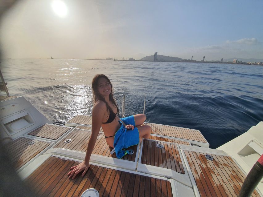 Barcelona: Luxury Private Yacht Daytime Cruise - Who should book this private cruise?