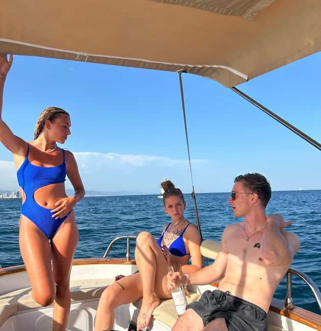 Barcelona: Private Classic Yacht Tour with Drinks - Why this boat trip works so well in Barcelona