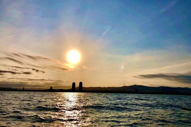 Barcelona Private Luxury Motor Yacht Sunset Cruise with Drinks - Sunset, music, drinks, and snacks