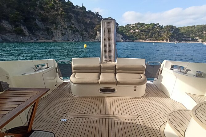 Barcelona Private Luxury Yacht Tour - What the high rating means, and what it does not